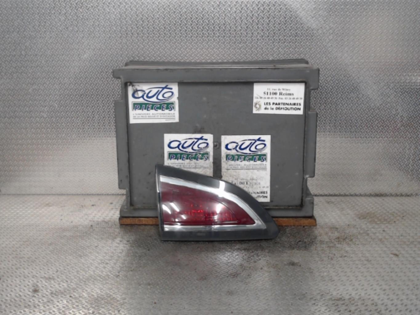 Feu arriere secondaire gauche (feux) PEUGEOT 207 Diesel - 1