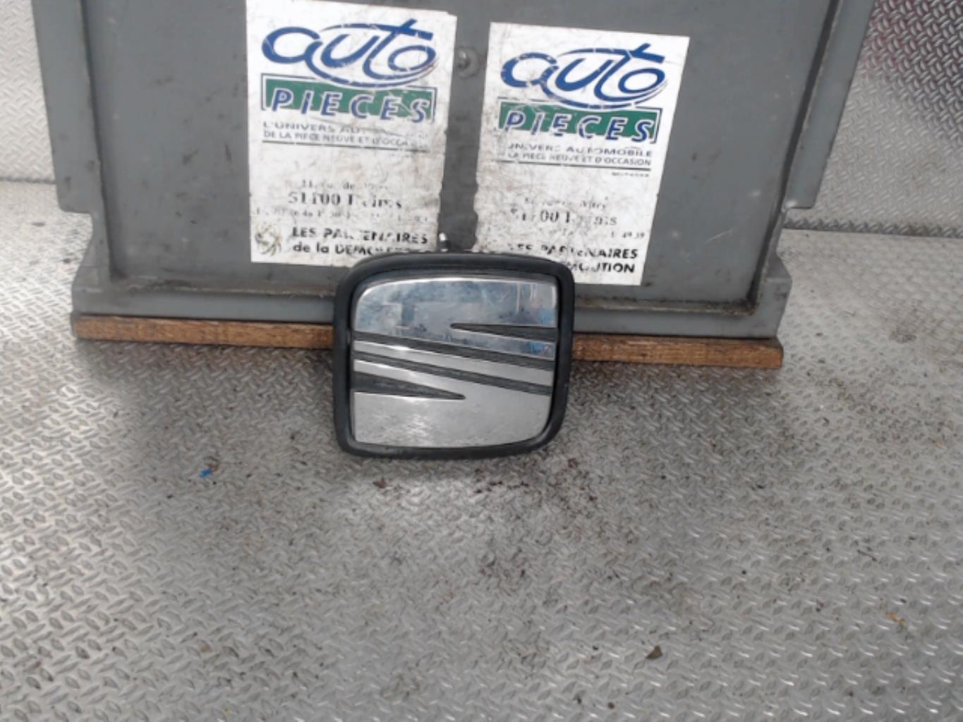 Bouton de coffre SEAT AROSA PHASE 2 Diesel - 1