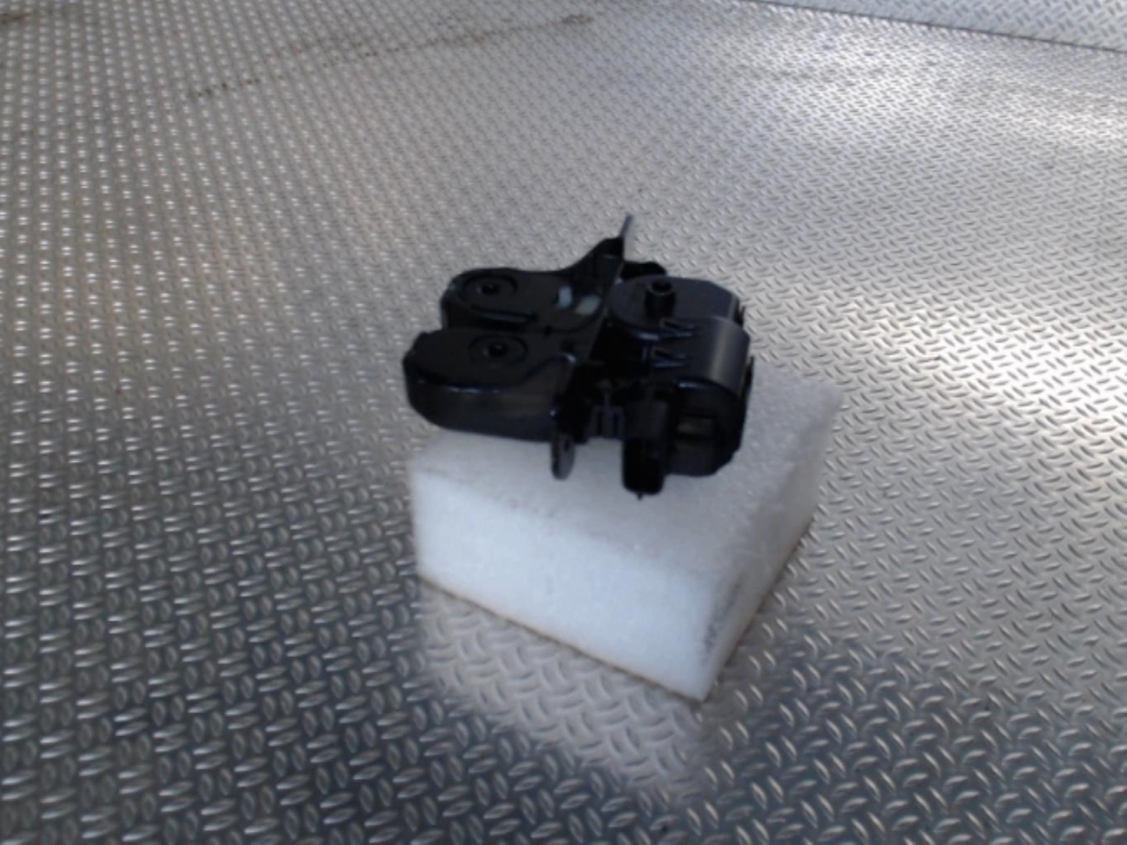 Fermeture centralisee coffre RENAULT CAPTUR 1 Diesel - 1