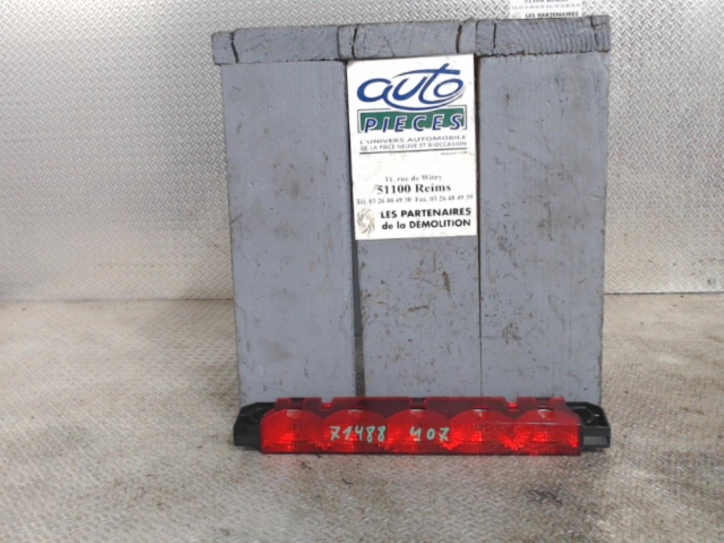 Feu arriere stop central PEUGEOT 407 PHASE 1 Diesel - 1