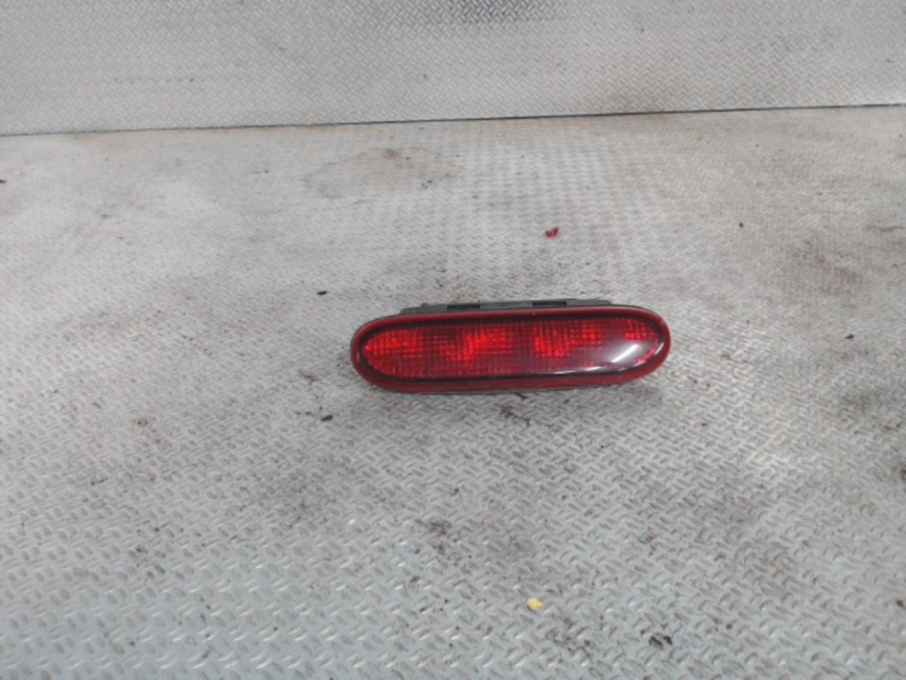 Feu arriere stop central RENAULT CLIO 1 PHASE 3 Essence - 1