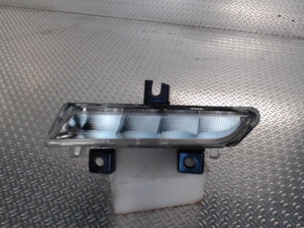 Feu diurne avant droit RENAULT CAPTUR 1 Essence - 1
