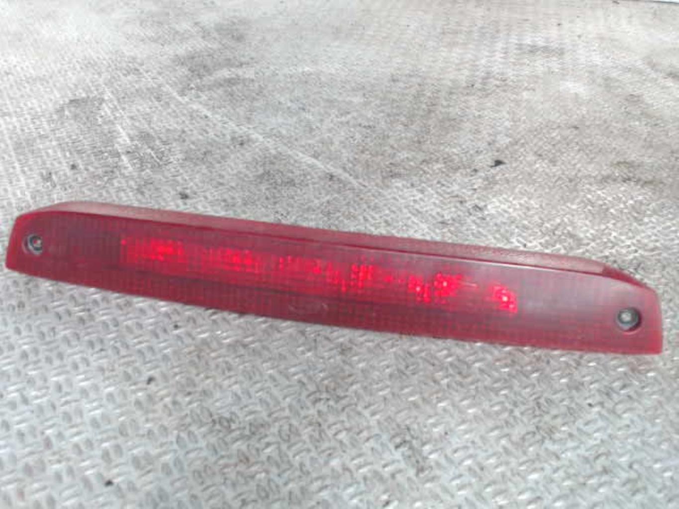 Feu arriere stop central FORD FOCUS 2 PHASE 2 Essence - 1