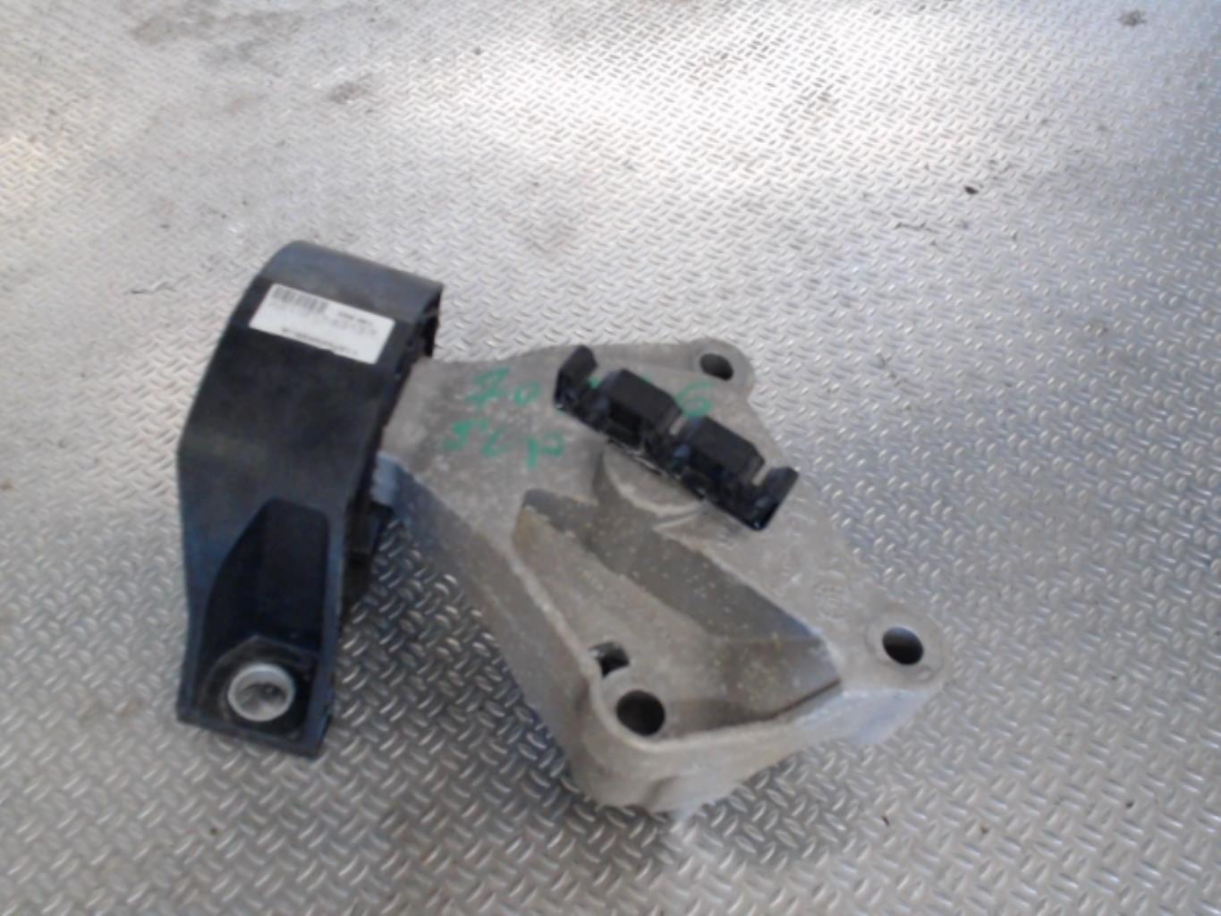 Support moteur droit RENAULT CAPTUR 1 Essence - 1