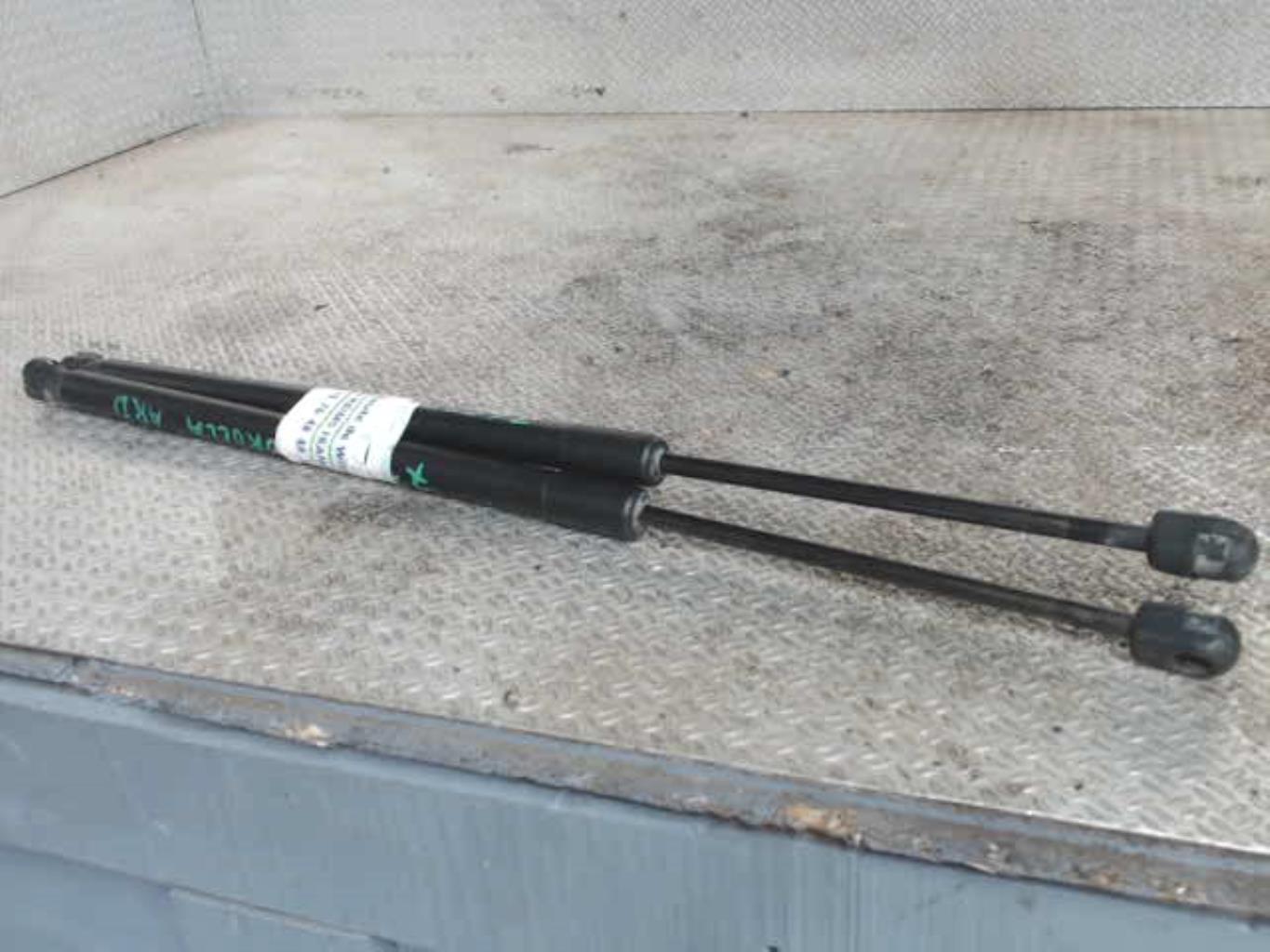 Verin de coffre TOYOTA COROLLA VERSO 2 PHASE 2 Diesel - 1