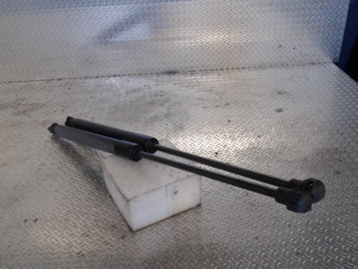 Verin de coffre RENAULT CAPTUR 1 Essence - 1