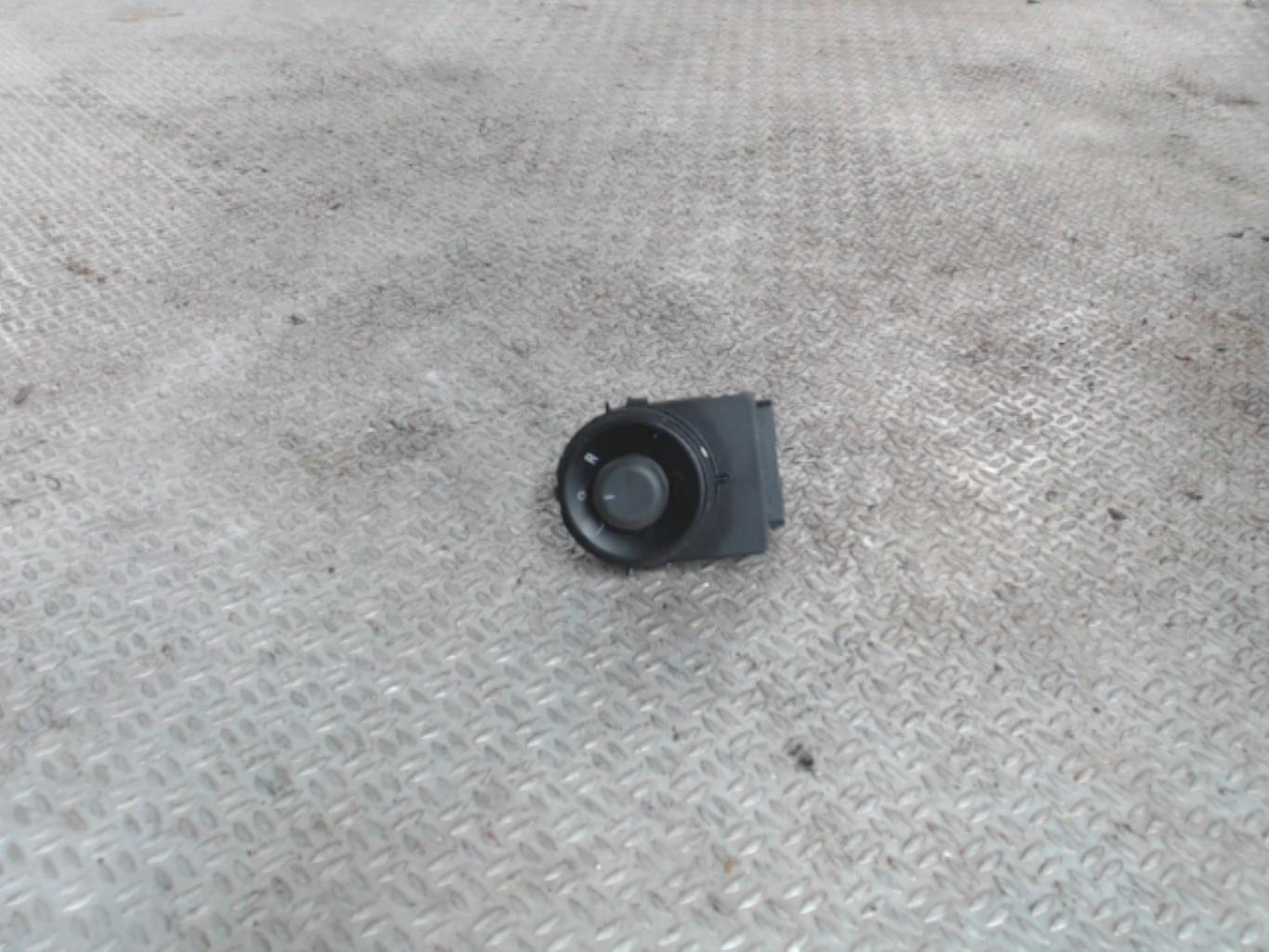 Commande retroviseurs OPEL ASTRA J GTC Diesel - 1