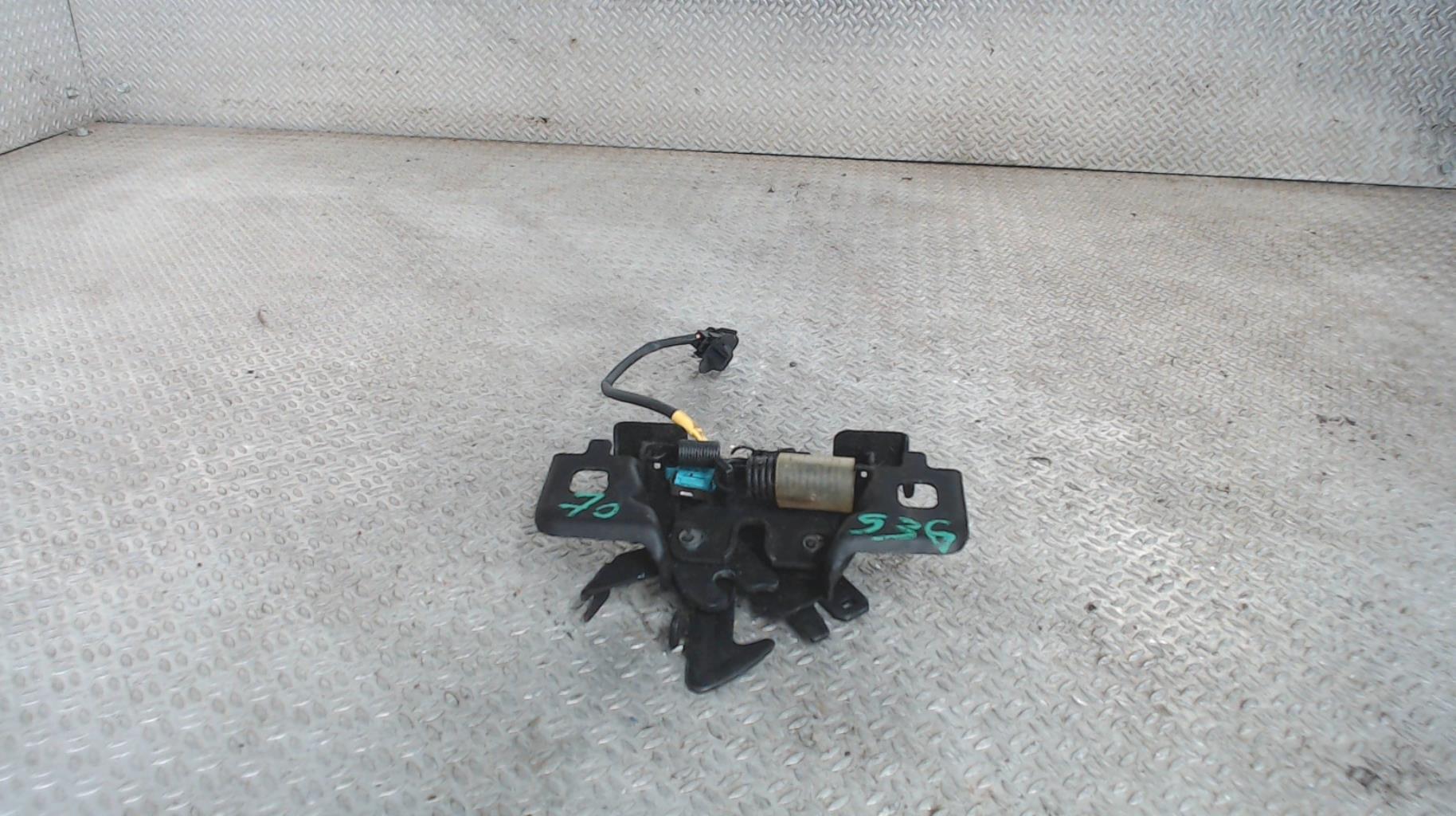 Fermeture de capot RENAULT CAPTUR 1 Essence - 1