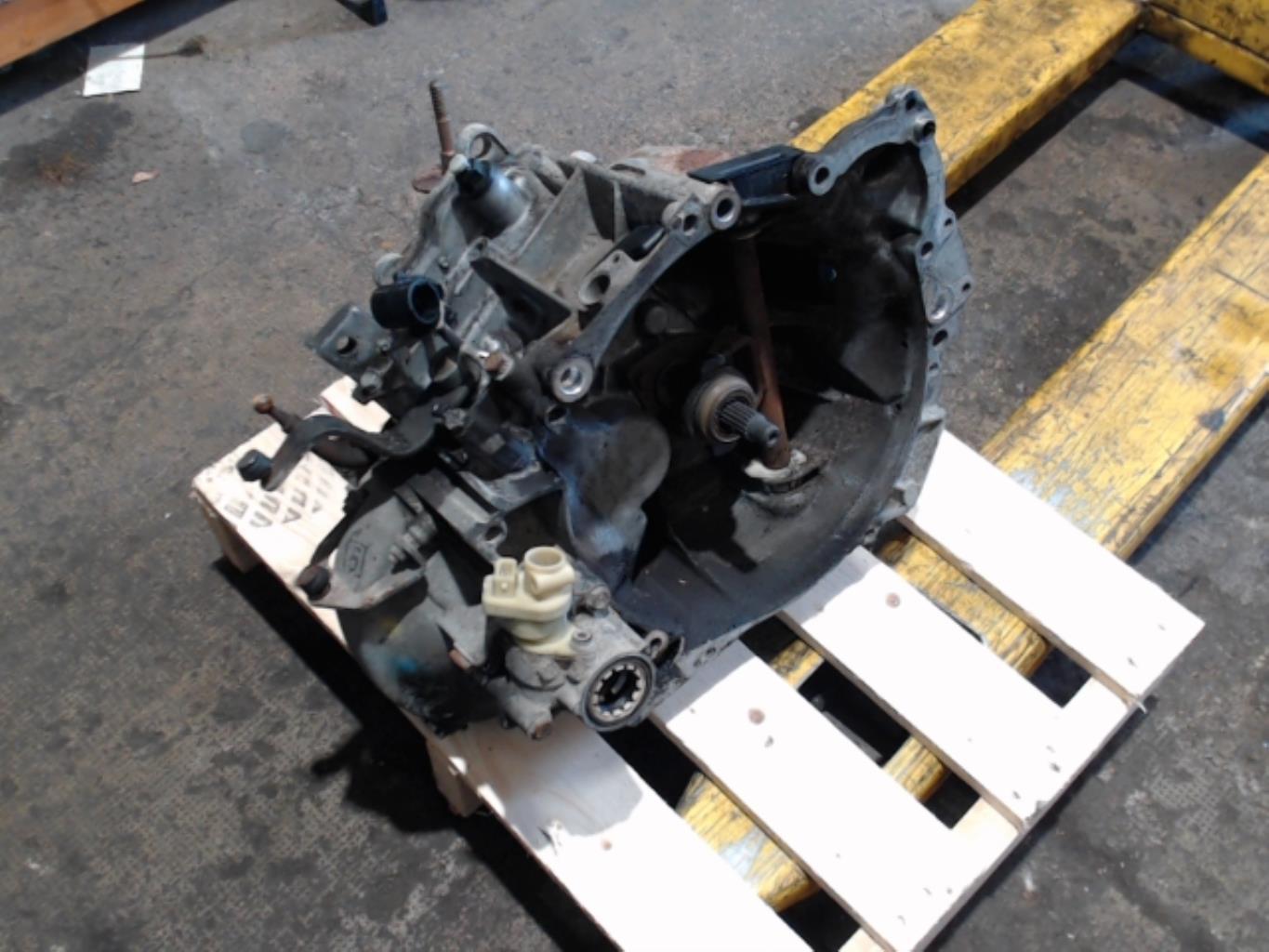 Boite de vitesses PEUGEOT 306 PHASE 2 Diesel - 1