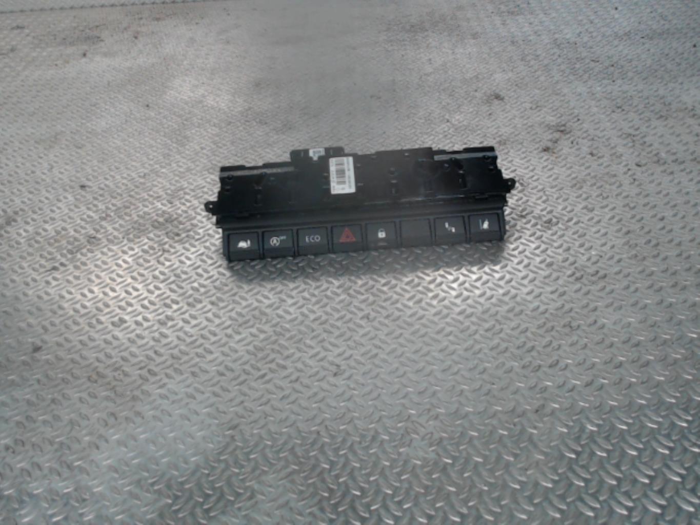 Bouton de warning RENAULT MASTER 3 Diesel - 1