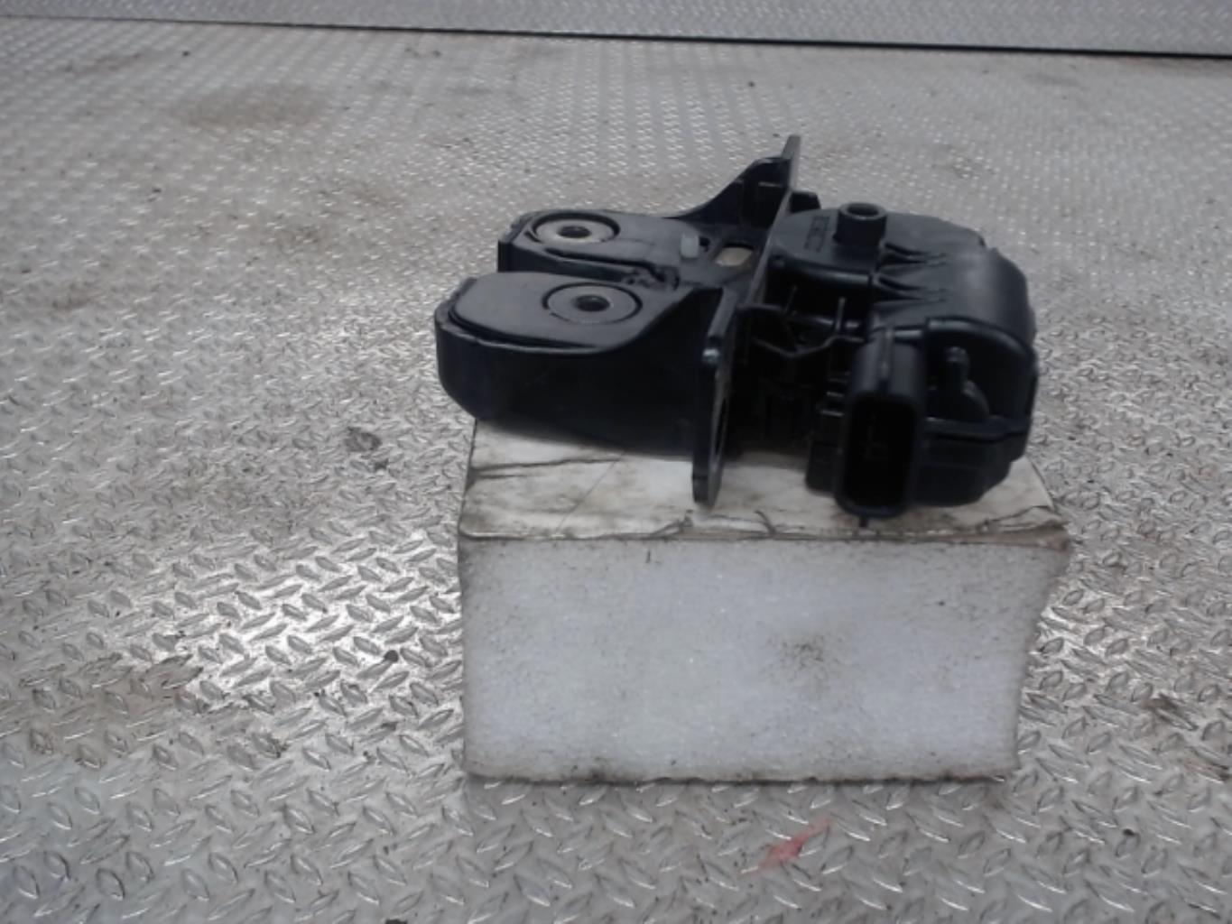Fermeture centralisee coffre RENAULT CLIO 4 PHASE 1  - 1