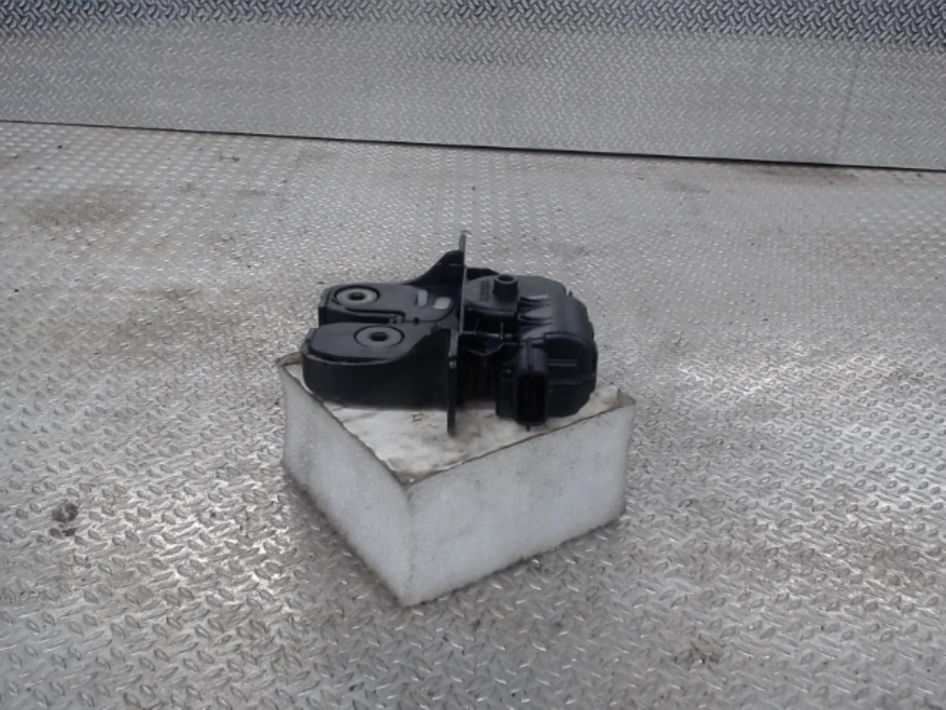 Fermeture centralisee coffre RENAULT TWINGO 2 PHASE 2 Essence - 1