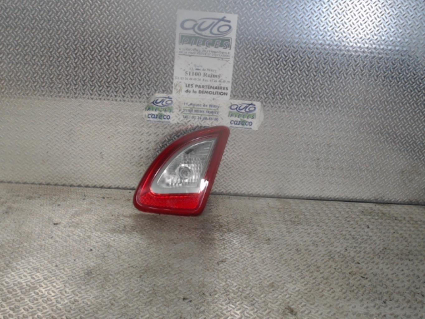 Feu arriere secondaire droit (feux) RENAULT TWINGO 2 PHASE 2 Essence - 1