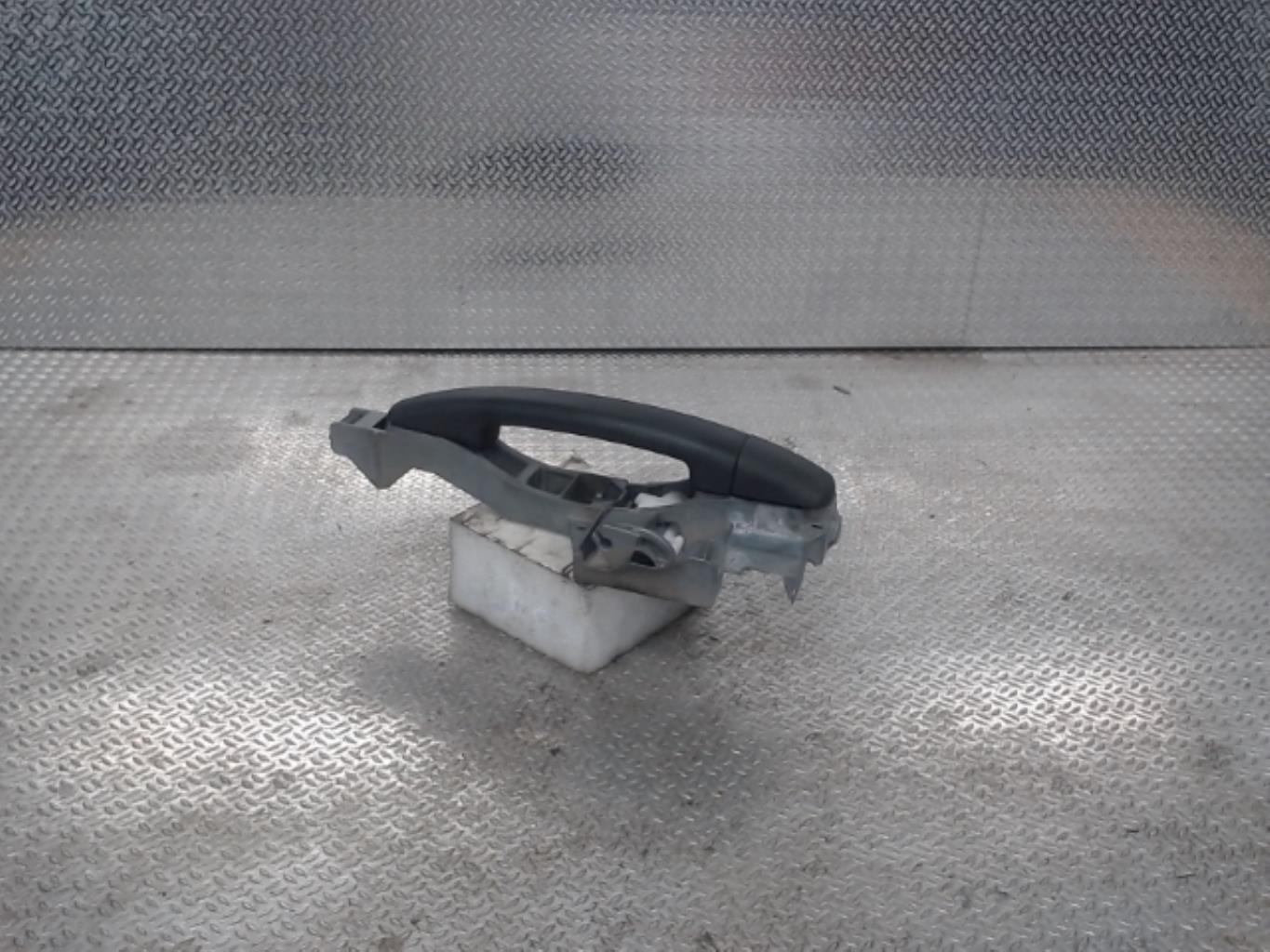 Poignee porte avant droit CITROEN C3 2 PHASE 1 Essence - 1