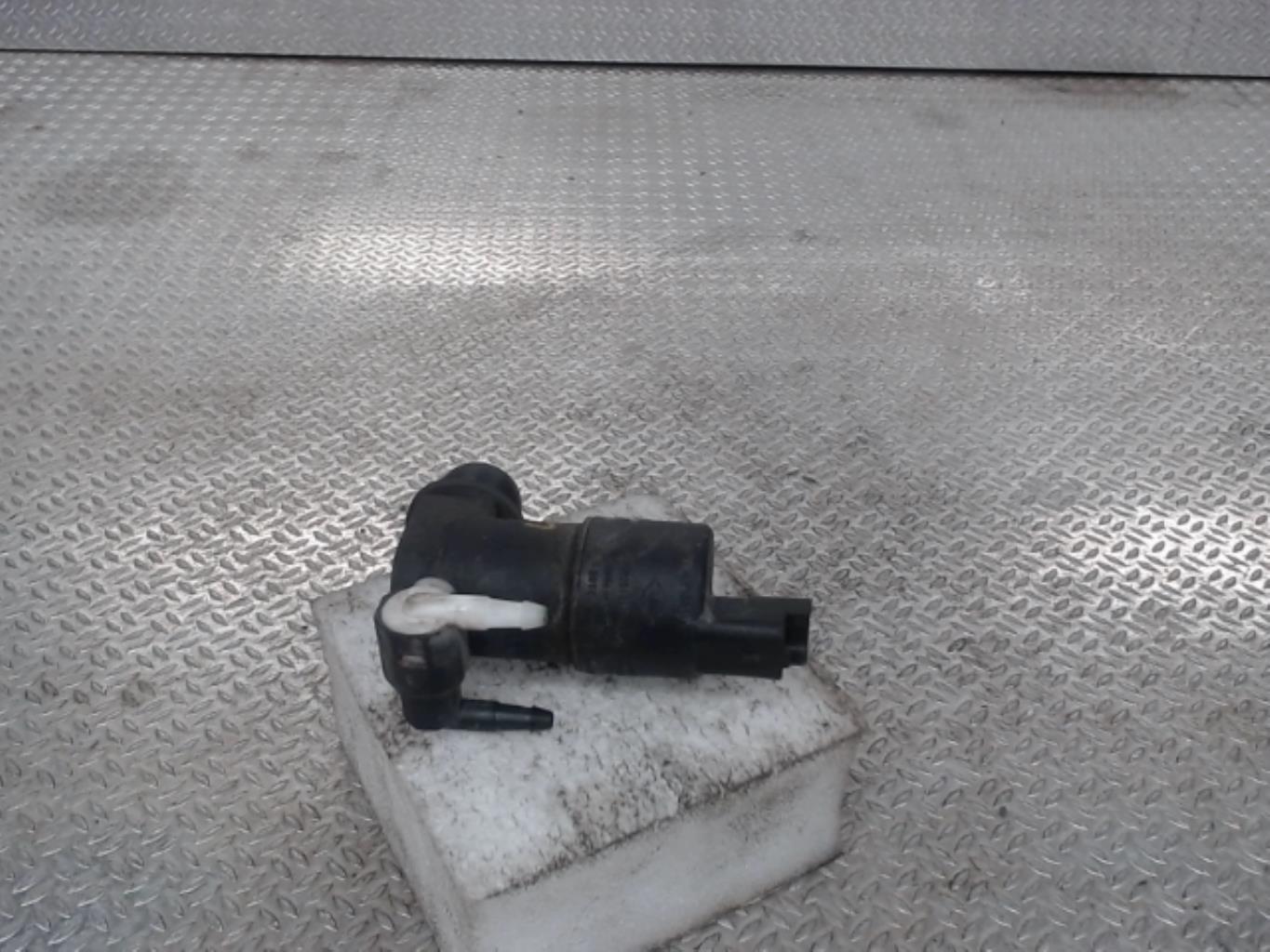 Pompe lave glace avant RENAULT LAGUNA 2 PHASE 1 BREAK Essence - 1