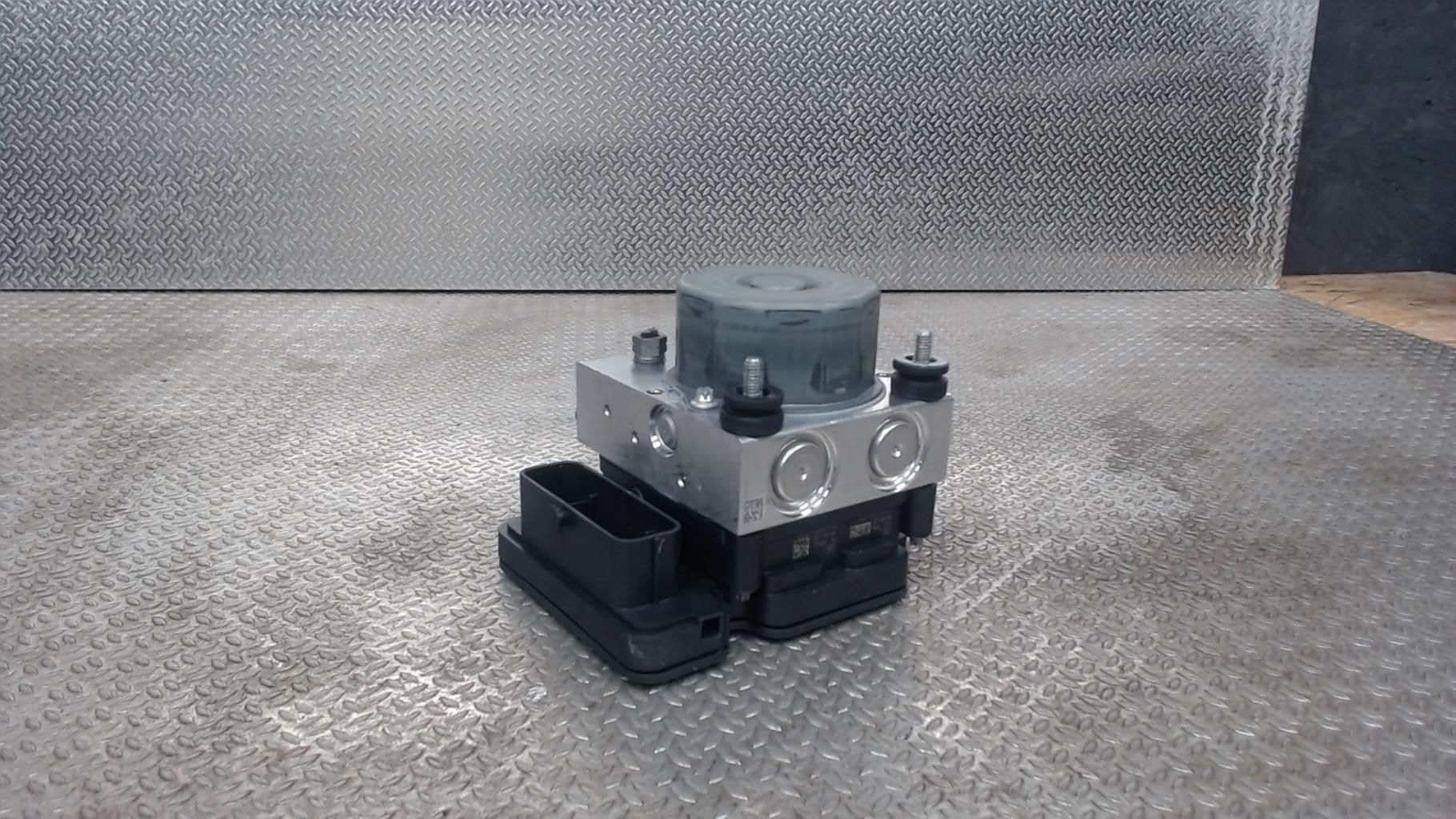 Bloc ABS (freins anti-blocage) RENAULT CLIO 4 phase 2 Diesel - 1