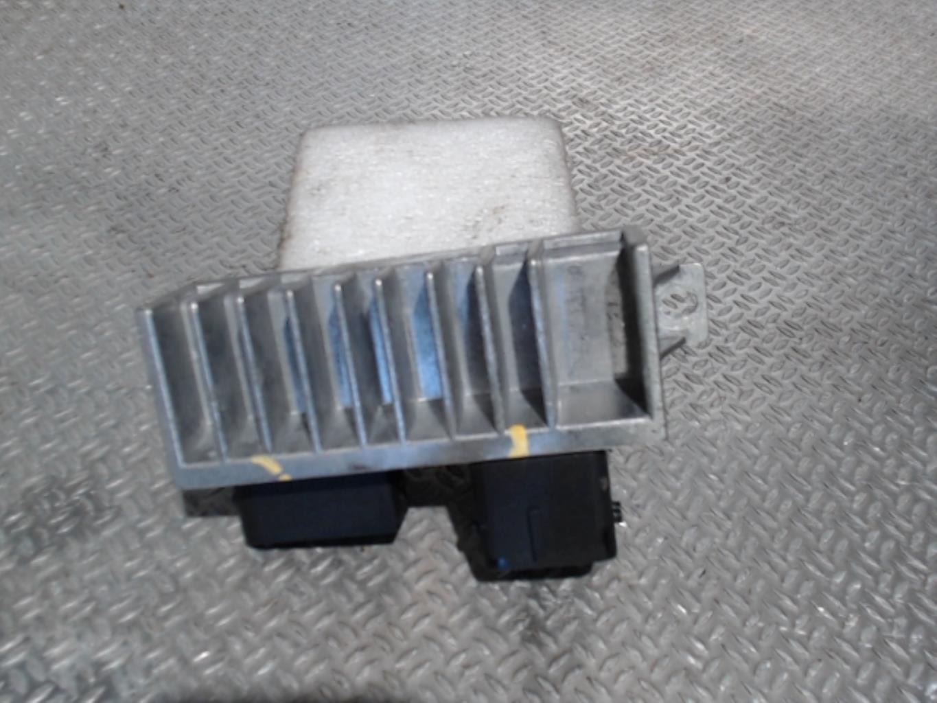 Boitier de prechauffage DACIA LODGY PHASE 2 Diesel - 1