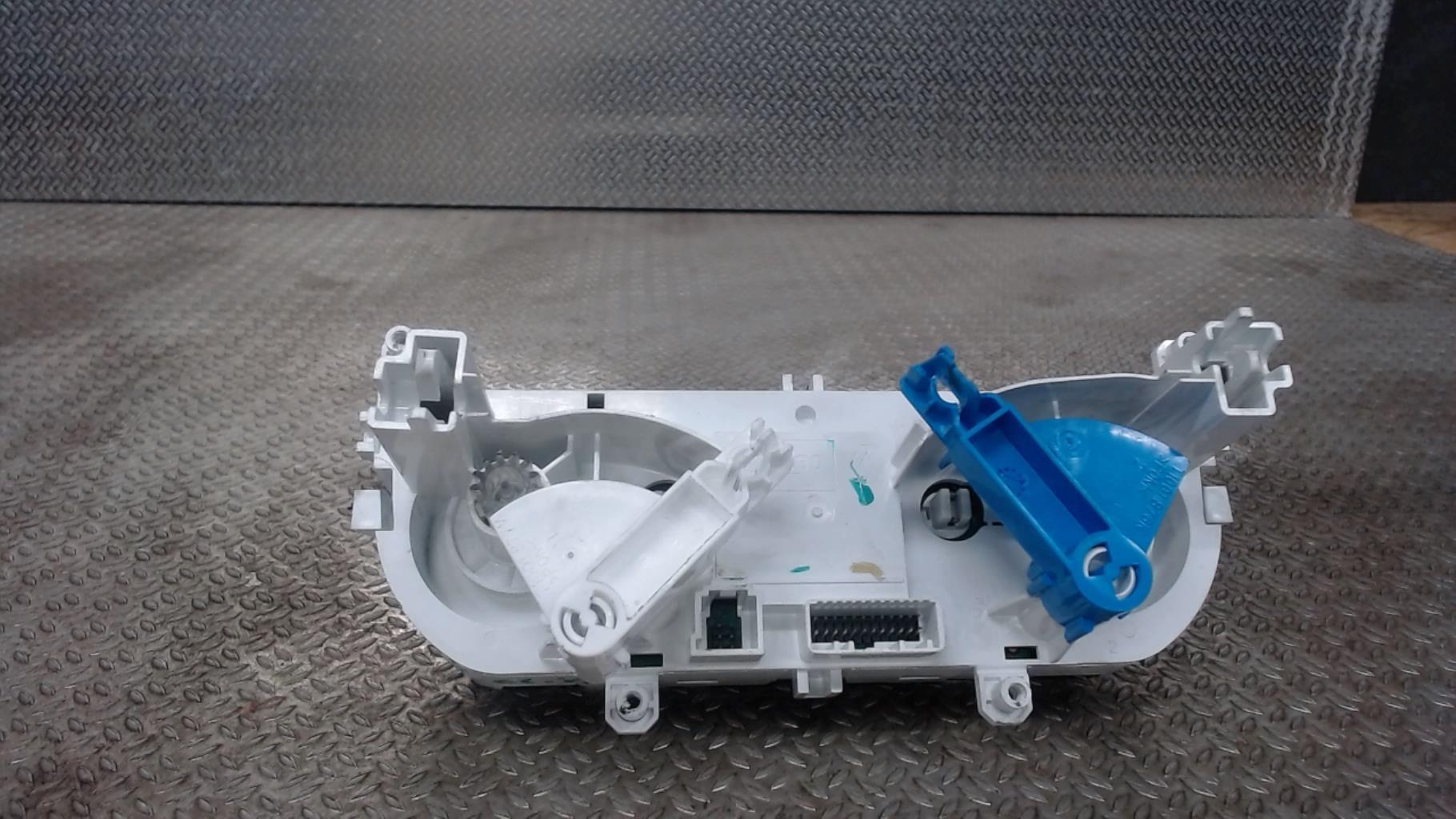 Commande chauffage RENAULT CLIO 4 phase 2 Diesel - 1