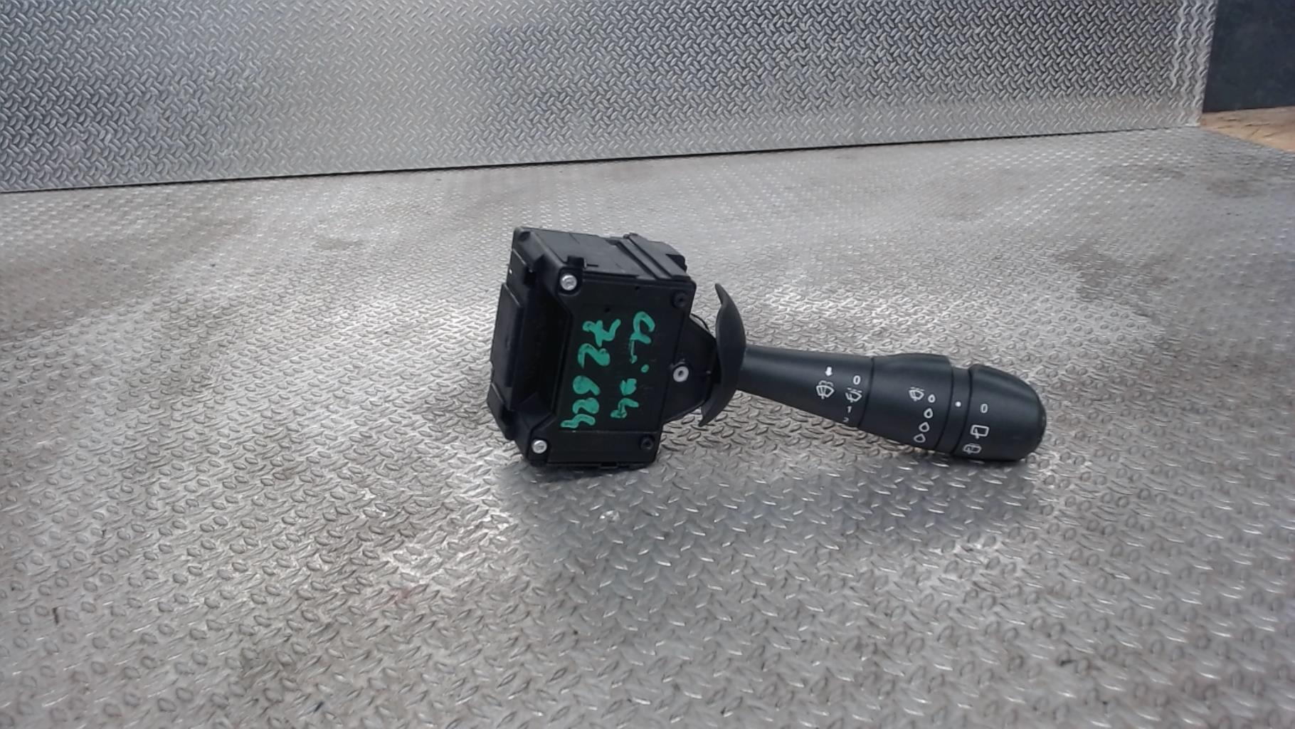 Commodo d'essuie glaces RENAULT CLIO 4 phase 2 Diesel - 1