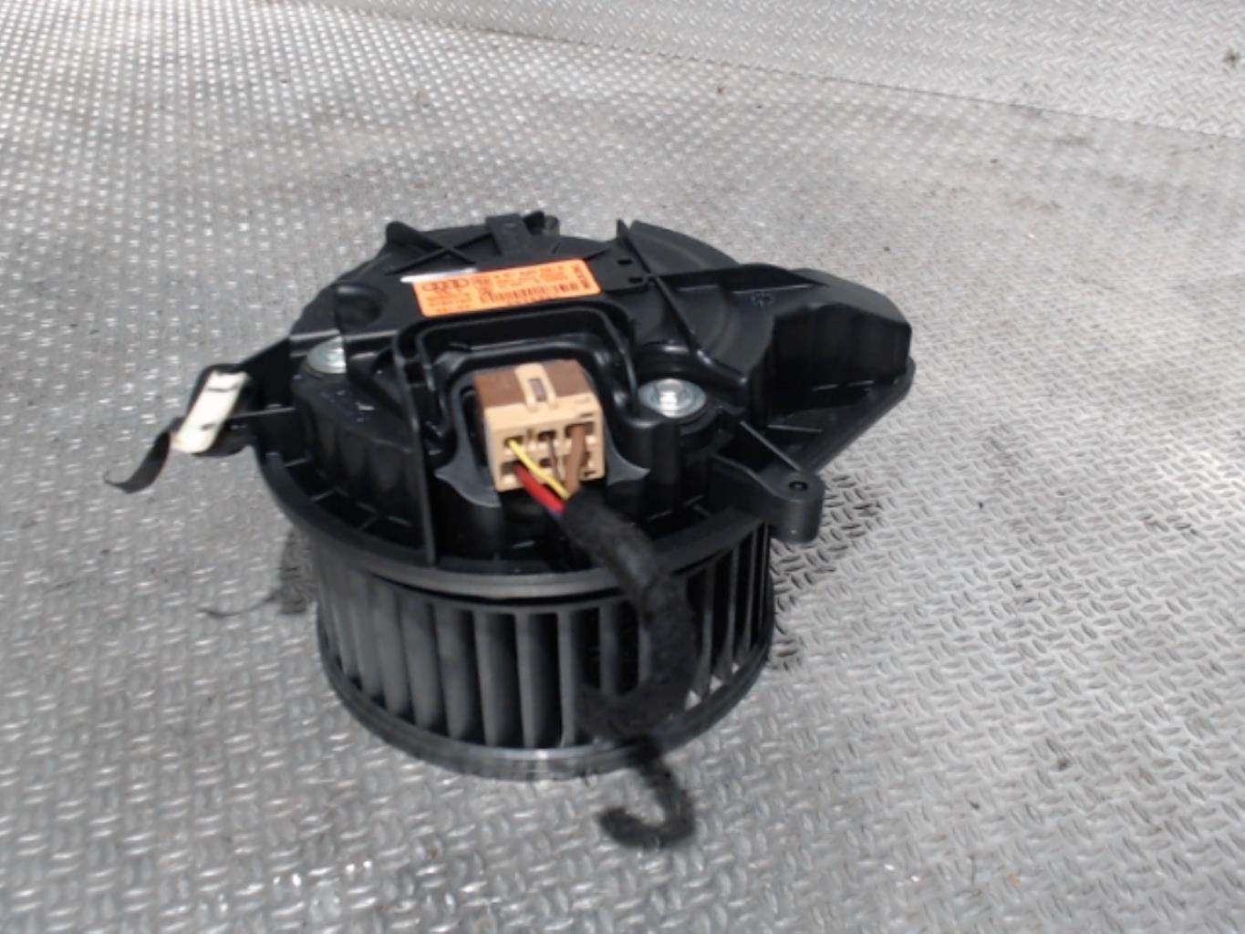 Pulseur d'air AUDI A4 2 AVANT PHASE 2 BREAK Diesel - 1