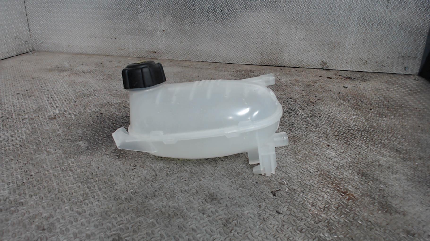 Vase d'expansion RENAULT CLIO 5 PHASE 1 Essence - 1