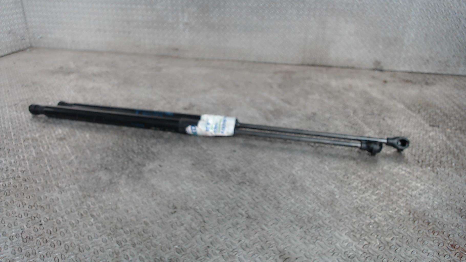 Verin de coffre RENAULT CLIO 5 PHASE 1 Essence - 1