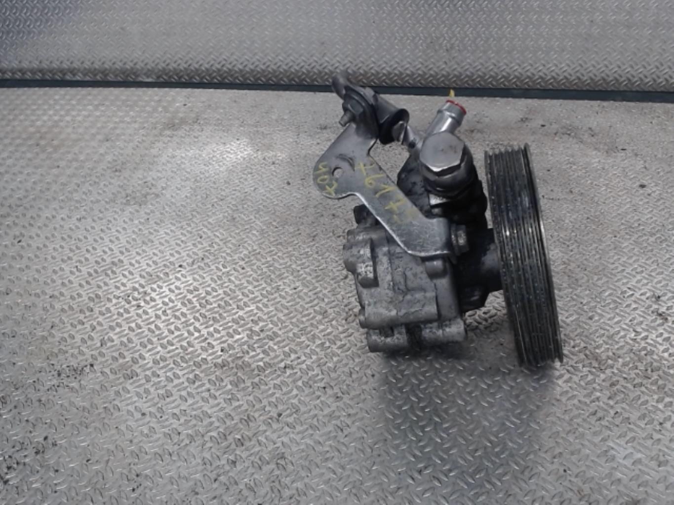 Pompe de direction PEUGEOT 407 PHASE 1 Diesel - 1