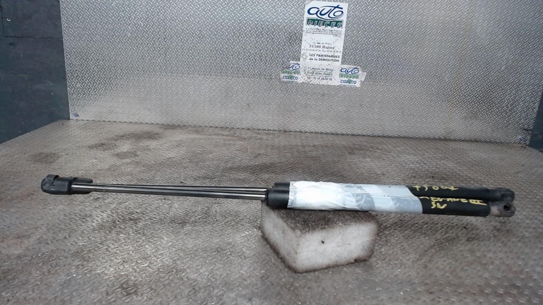 Verin de coffre RENAULT MEGANE 3 PHASE 1 BREAK Diesel - 1