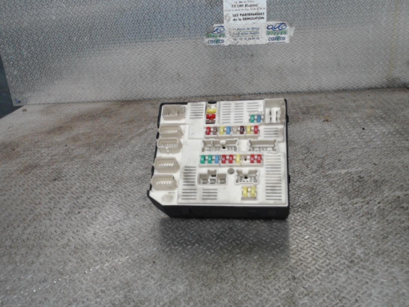 Boitier USM  RENAULT MEGANE 3 PHASE 1 BREAK Diesel - 1