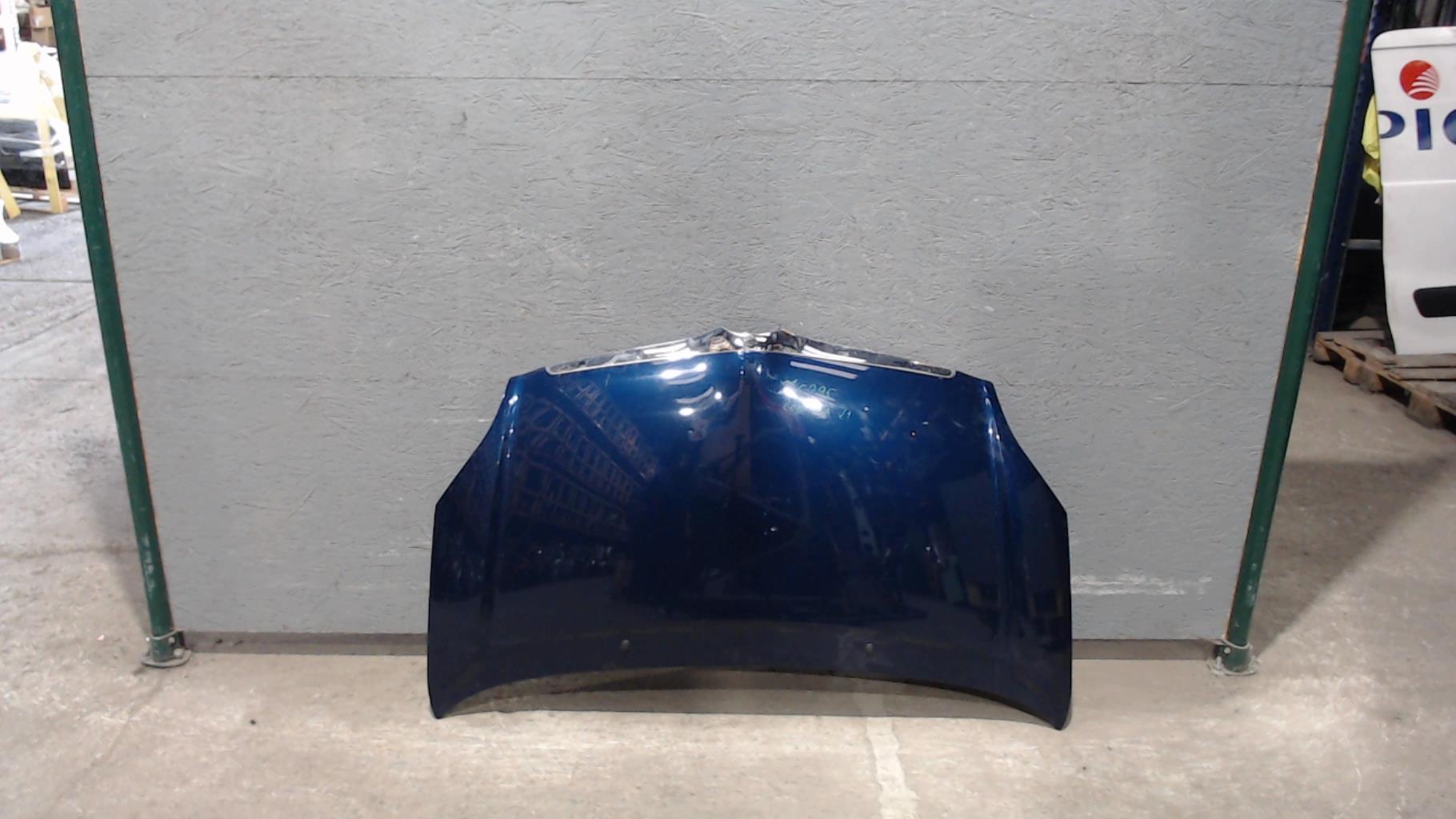 Capot TOYOTA COROLLA VERSO 1 Essence - 1
