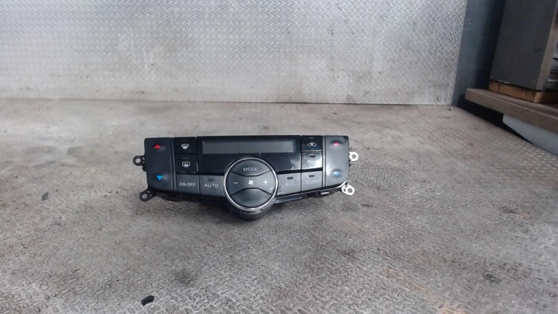 Commande chauffage RENAULT ALASKAN Diesel - 1