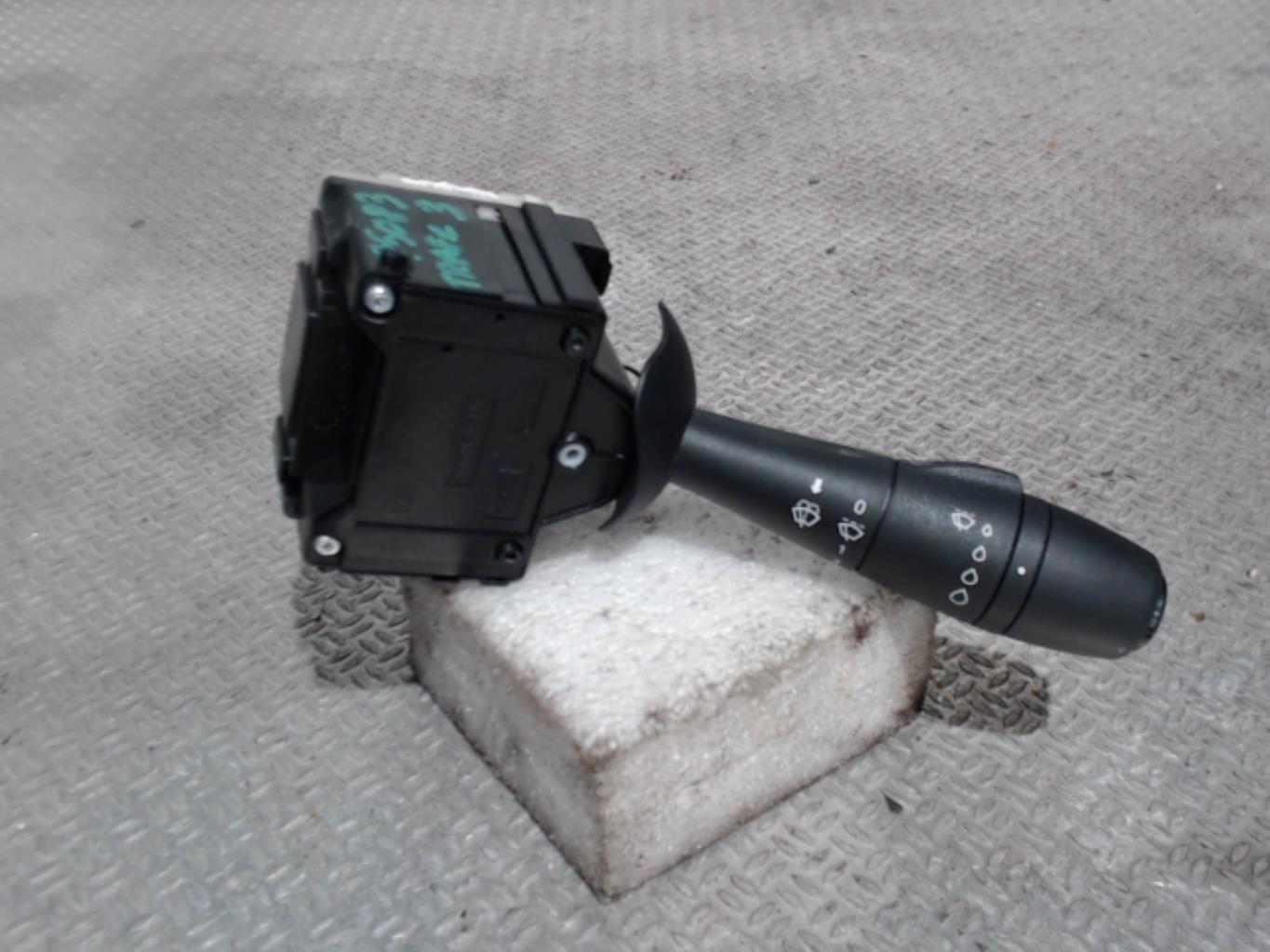 Commodo d'essuie glaces RENAULT TRAFIC 3 Diesel - 1