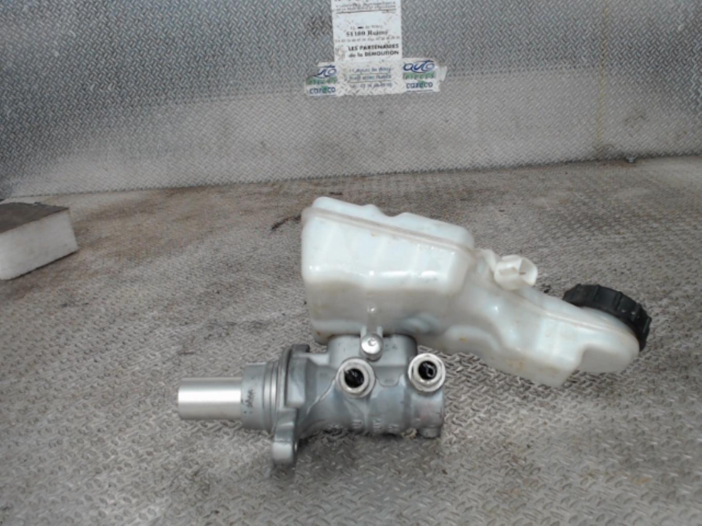Maitre cylindre (freinage) FORD FOCUS 3 PHASE 1 Diesel - 1