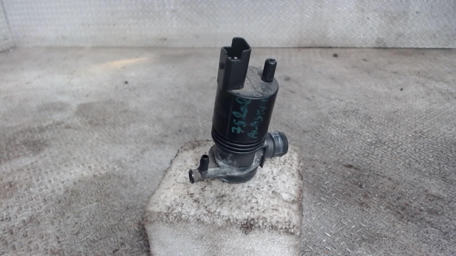 Pompe lave glace avant RENAULT ALASKAN Diesel - 1