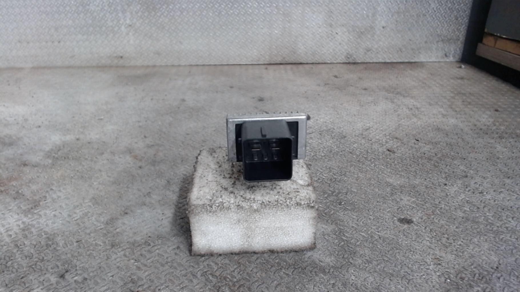Relais de prechauffage RENAULT SCENIC 3 PHASE 3 Diesel - 1