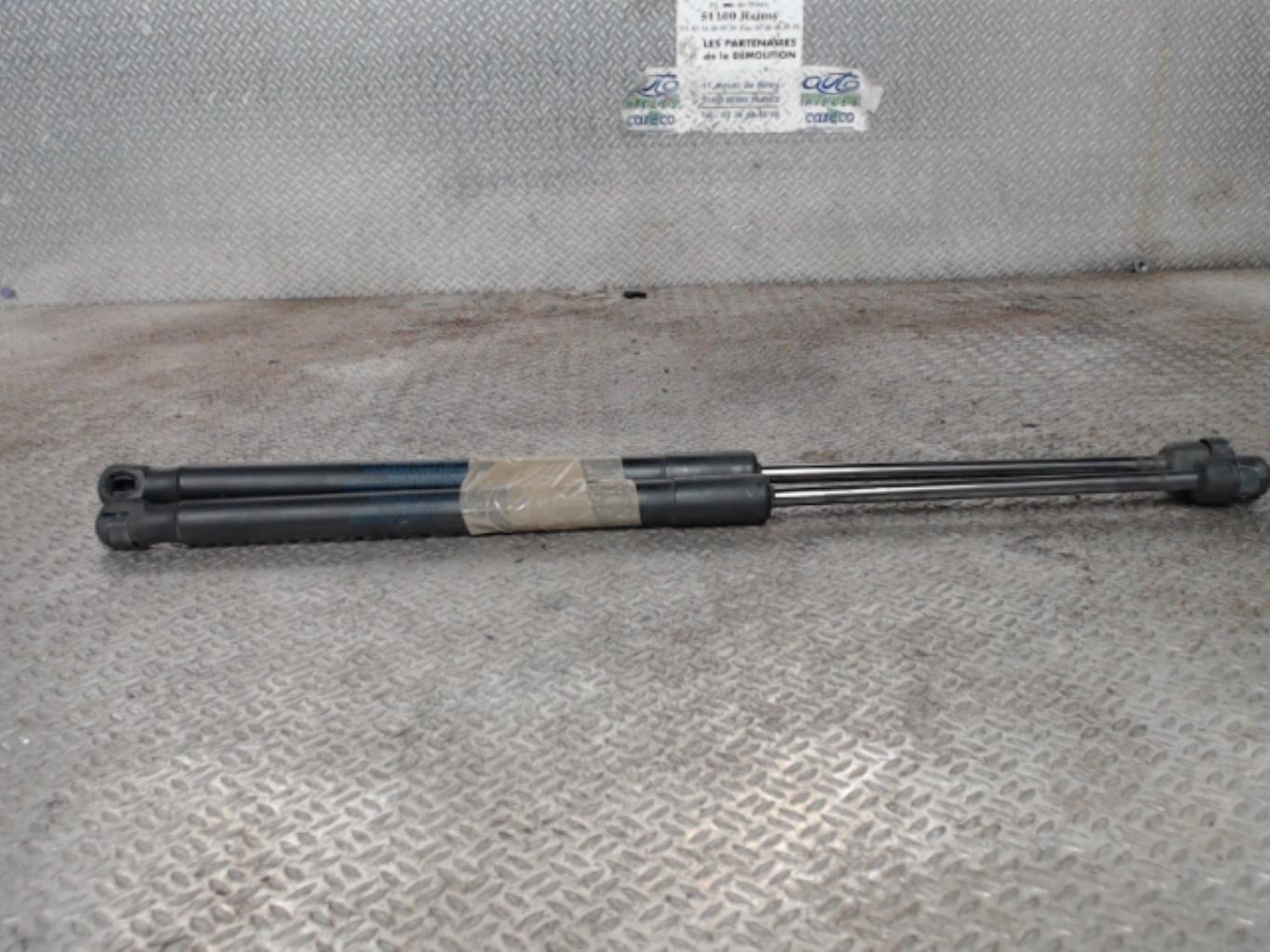 Verin de coffre SUZUKI SWIFT 3 Essence - 1