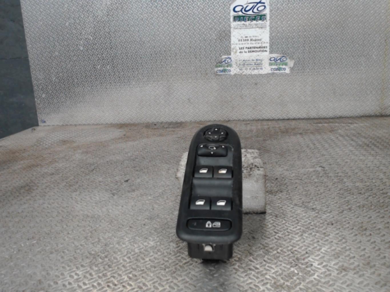 Interrupteur de leve vitre avant gauche CITROEN C5 2 Diesel - 1