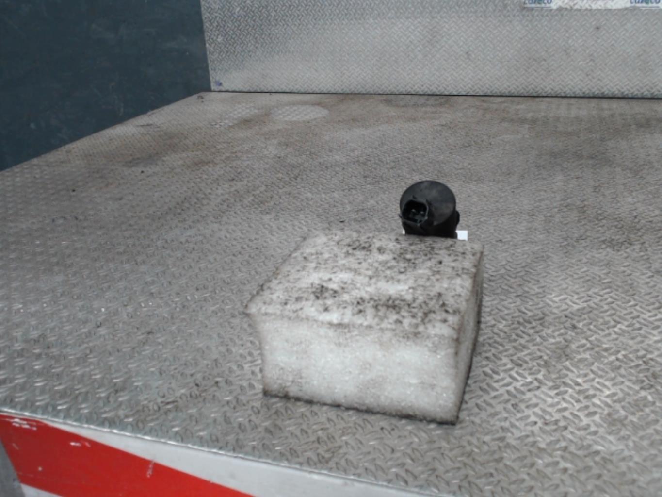 Pompe lave glace avant FORD MONDEO 3 PHASE 1 Diesel - 1