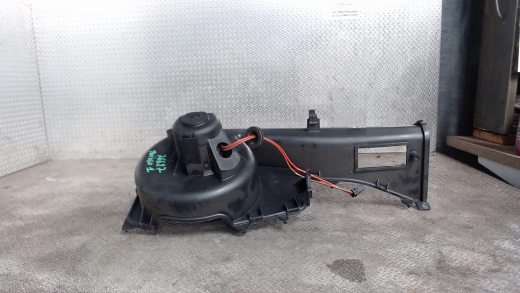 Pulseur d'air RENAULT TWINGO 1 PHASE 3 Essence - 1