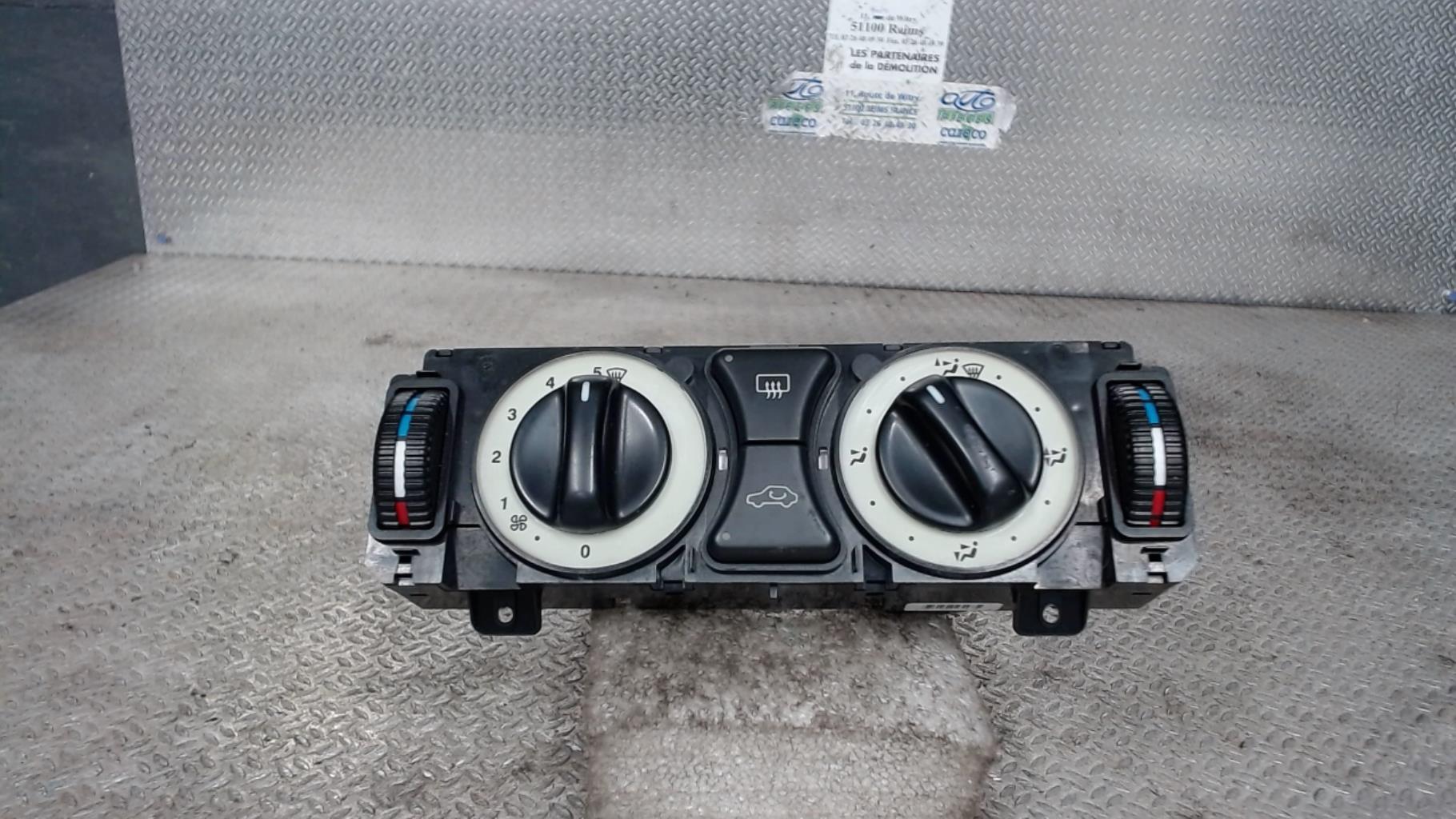 Commande chauffage MERCEDES CLASSE CLK 208 PHASE 1 COUPE Essence - 1