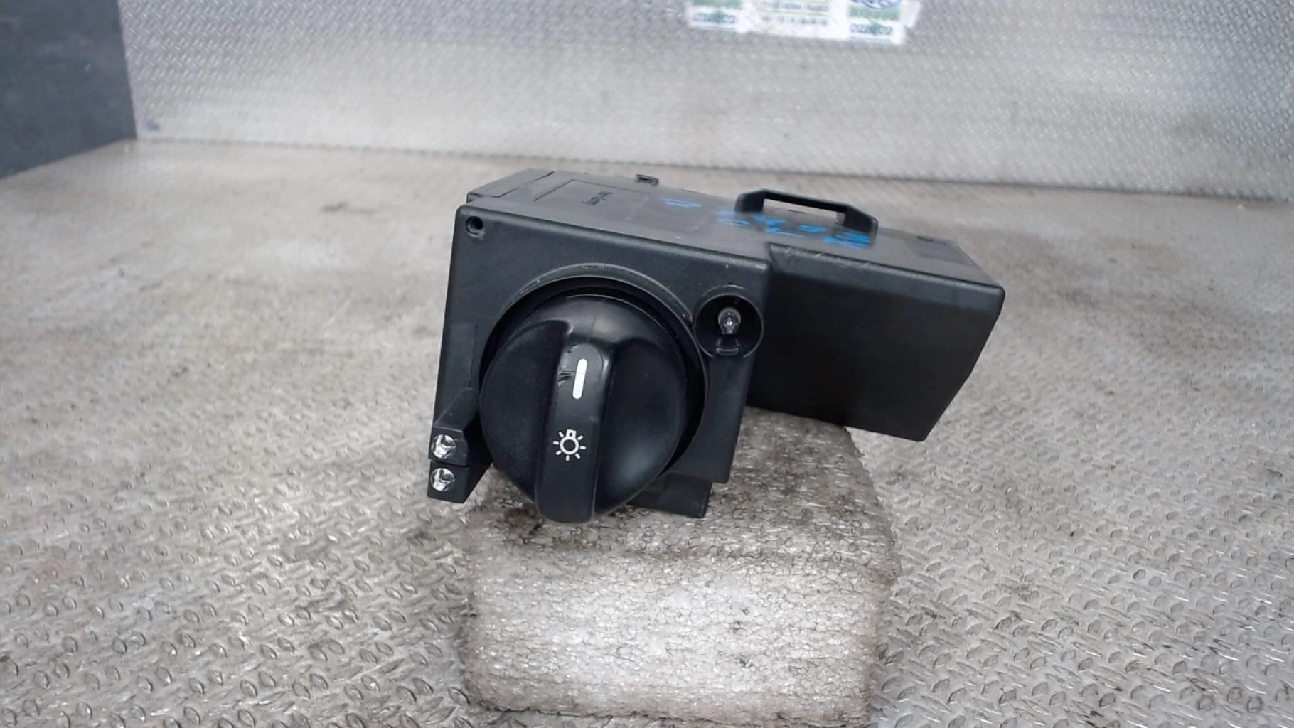 Commande de phare MERCEDES CLASSE CLK 208 PHASE 1 COUPE Essence - 1