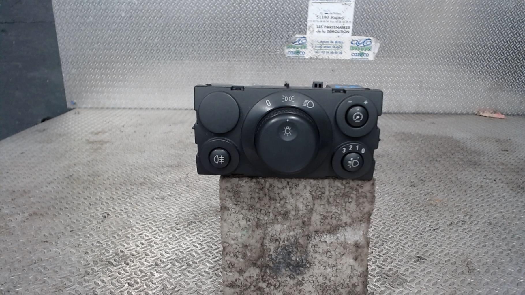 Commande de phare OPEL ASTRA H PHASE 2 Diesel - 1
