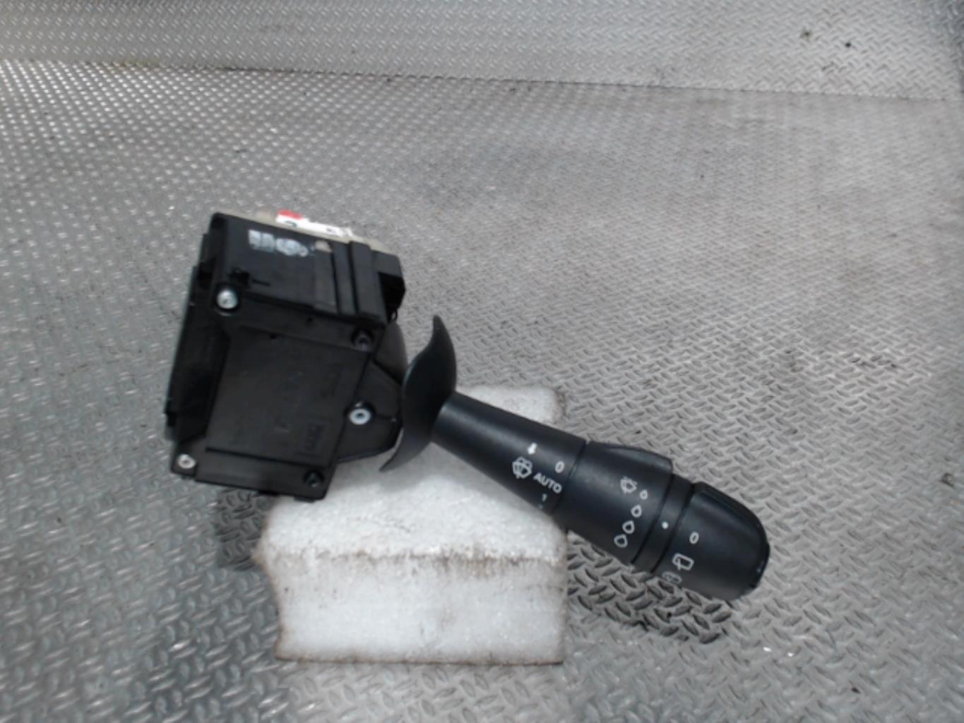 Commodo d'essuie glaces RENAULT CAPTUR 1 Diesel - 1