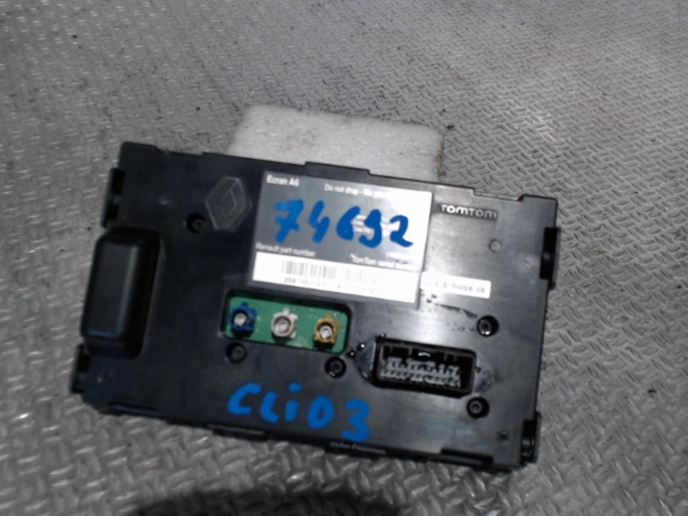 Ecran GPS RENAULT CLIO 3 PHASE 2 Diesel - 1