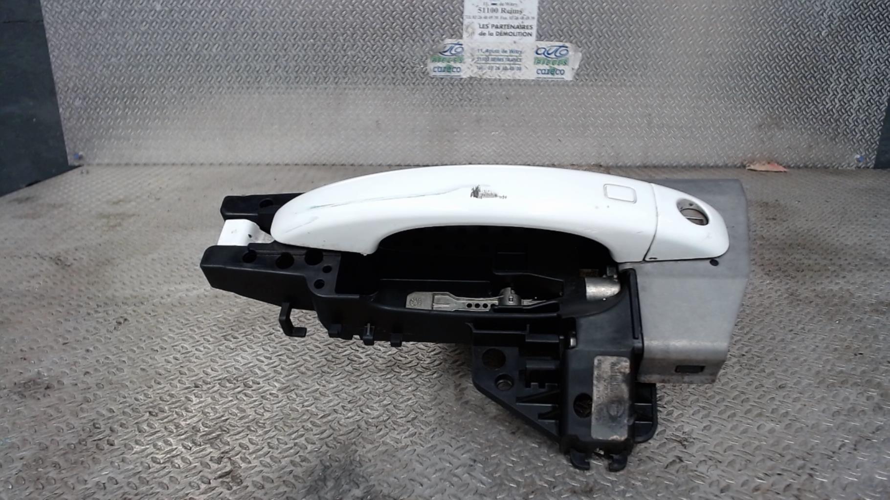 Poignee porte avant gauche AUDI A5 1 COUPE PHASE 1 Diesel - 1