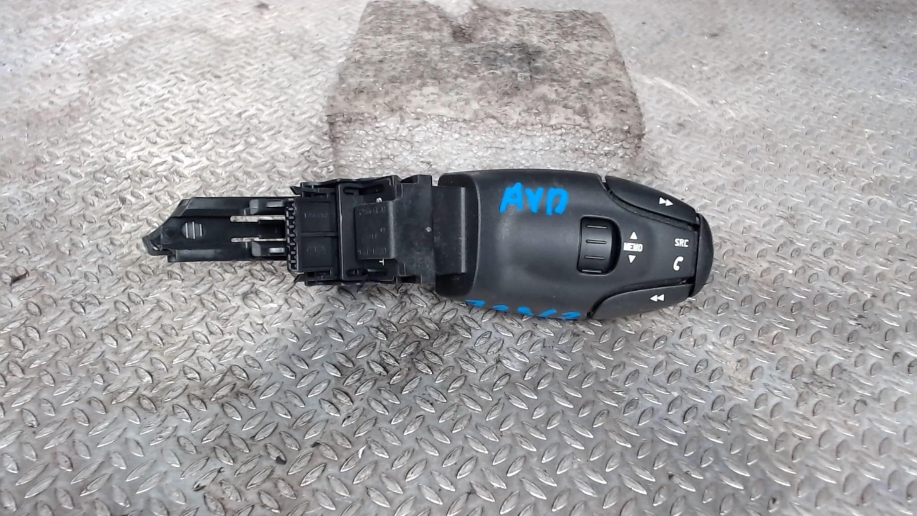 Commande autoradio PEUGEOT 407 PHASE 2  - 1