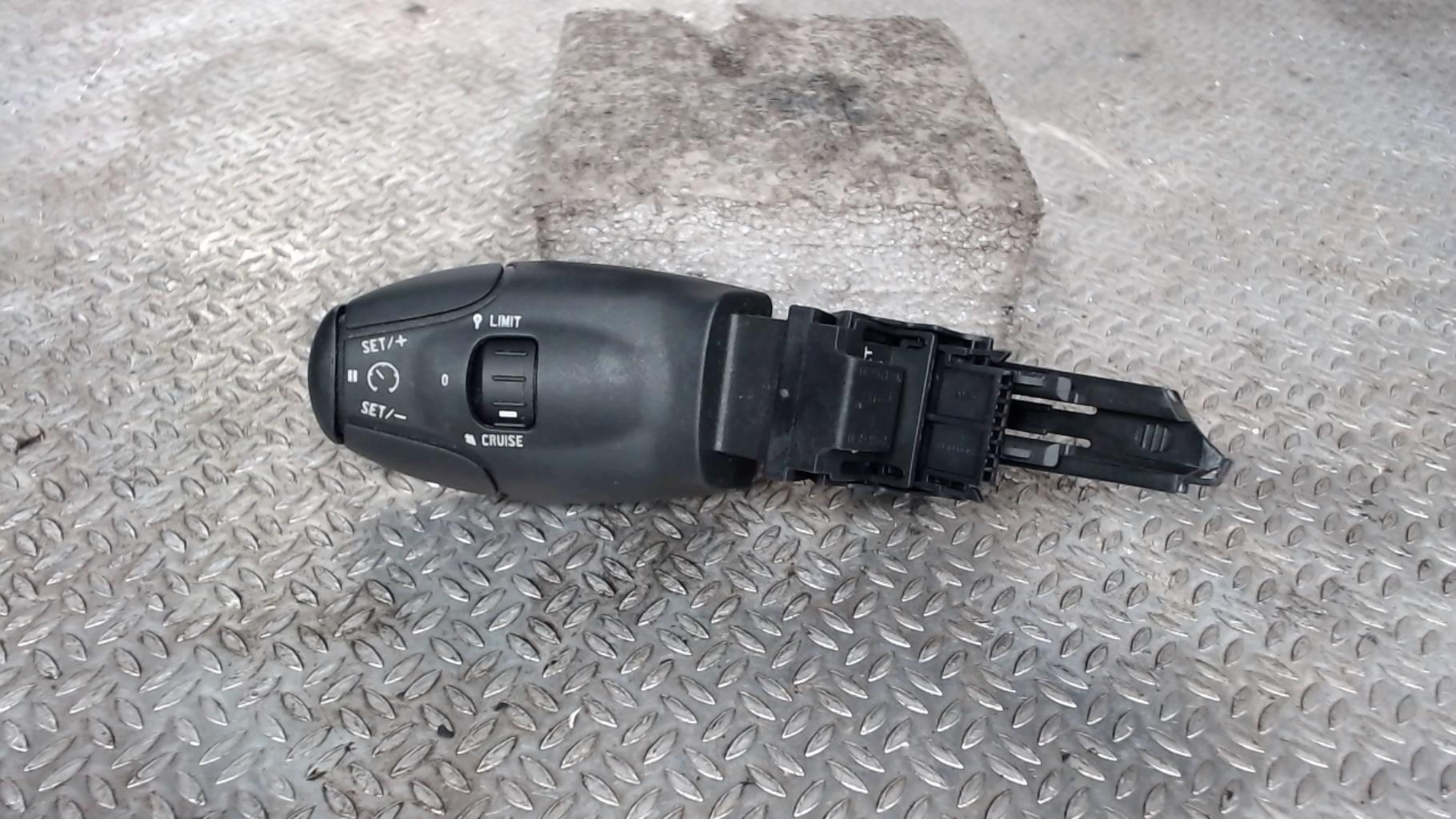 Commande regulateur vitesse PEUGEOT 407 PHASE 2  - 1
