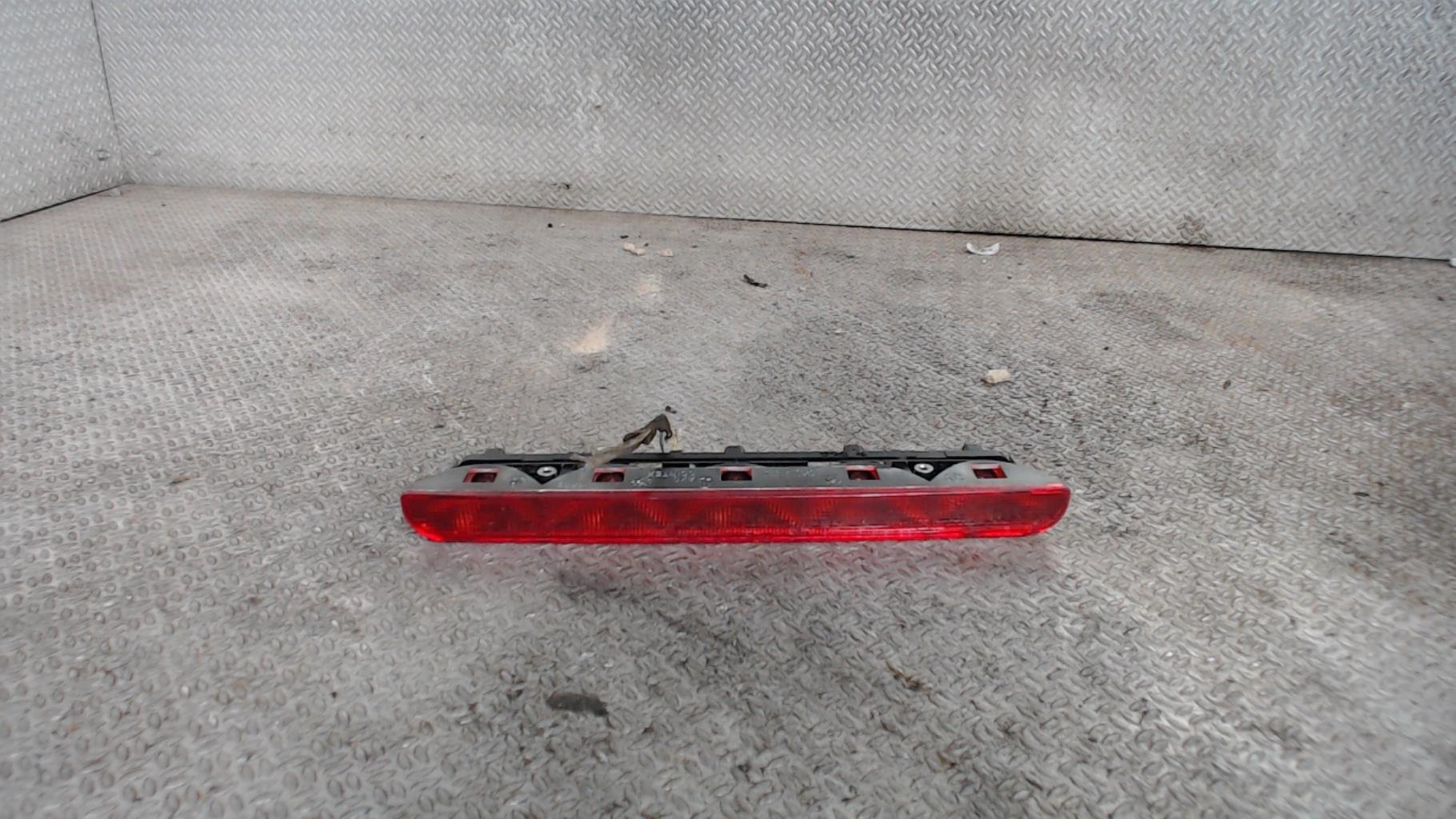 Feu arriere stop central CITROEN SAXO PHASE 2  - 1