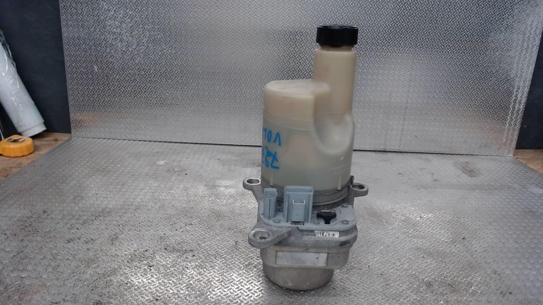 Pompe de direction VOLVO V 50 PHASE 2 BREAK Diesel - 1