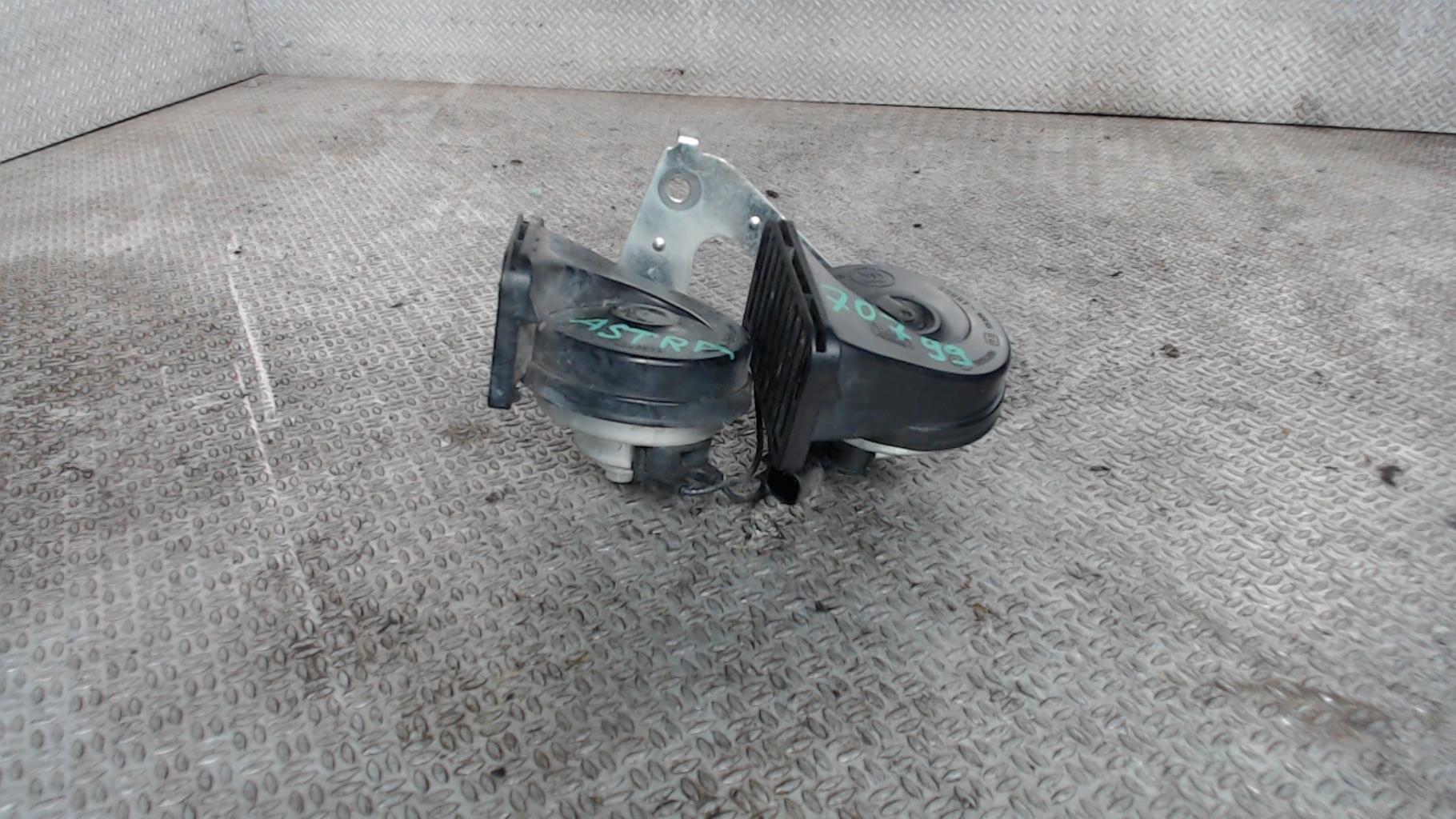 Avertisseur/Klaxon OPEL ASTRA J PHASE 1 Diesel - 1